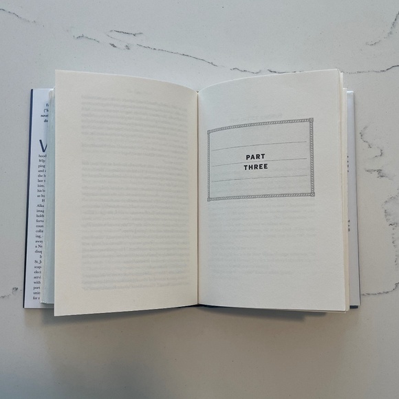 The Glass Hotel by Emily St. John Mandel, Hardcover Literary & Psychological - Picture 7 of 7